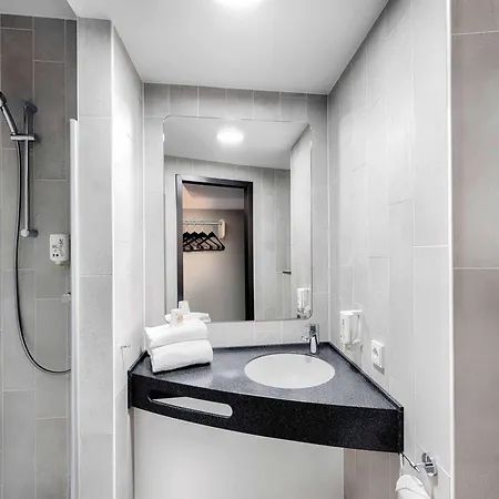 Wuerzburg-city Otel 3*