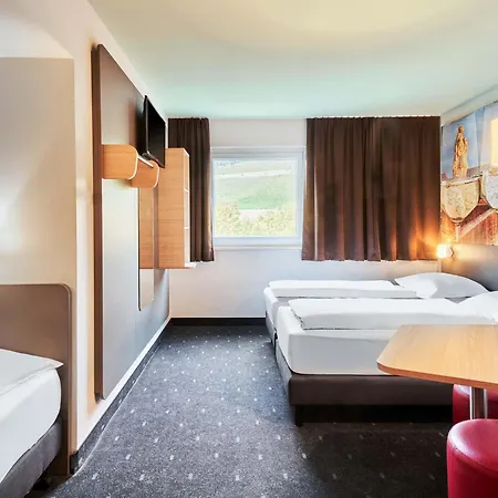 Otel Wuerzburg-city 3*