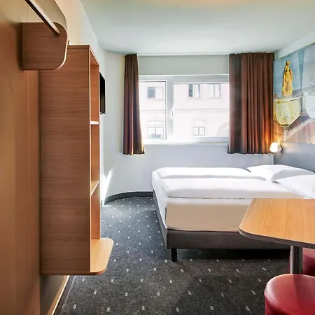Wuerzburg-city 3*