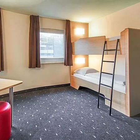 Wuerzburg-city Otel 3*